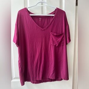Kyte Baby Women’s Relaxed Fit V-Neck